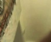 Три студентки прикалываются над доставщиком пиззы